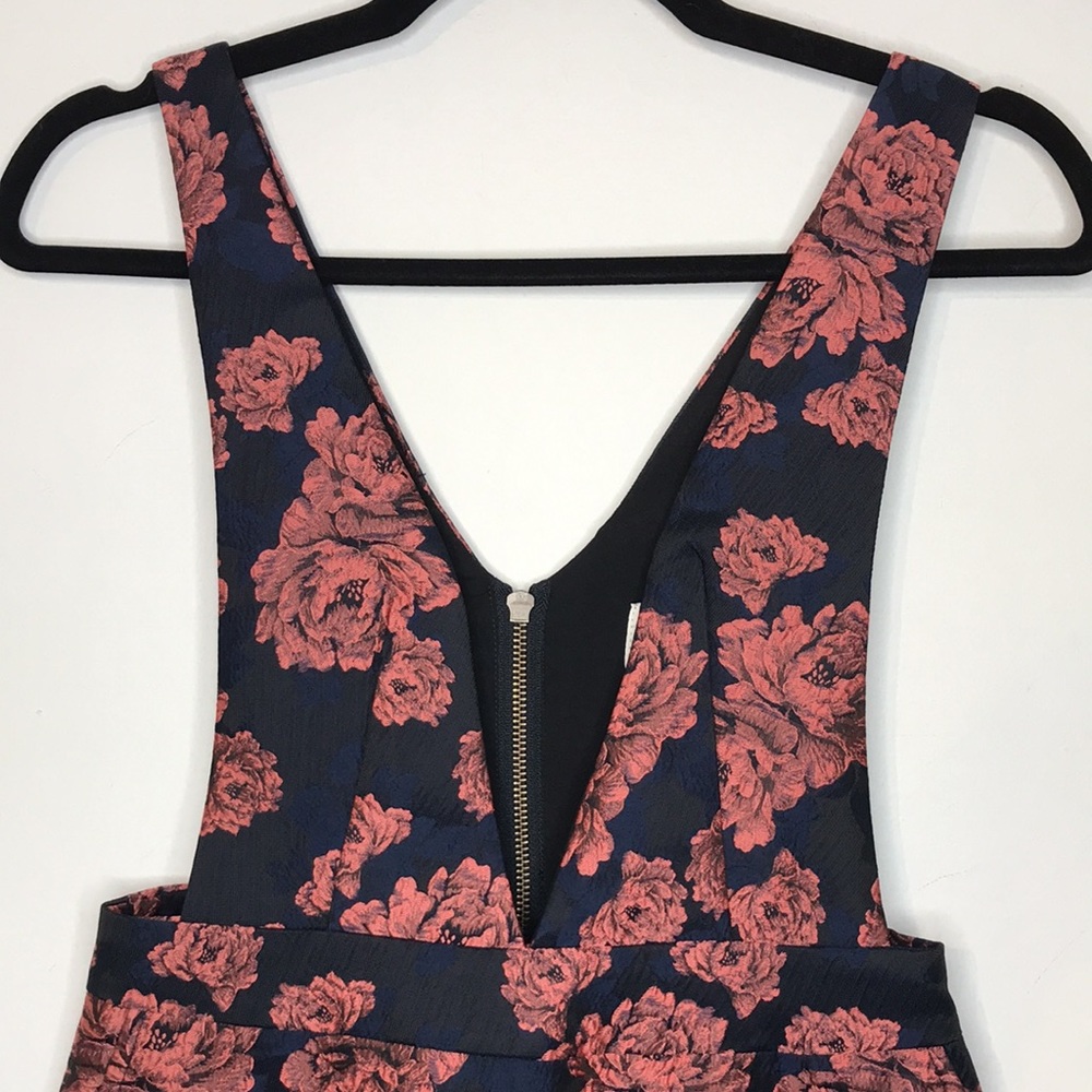 Frank & Oak floral brocade jacquard pinafore dress - Picture 4 of 12